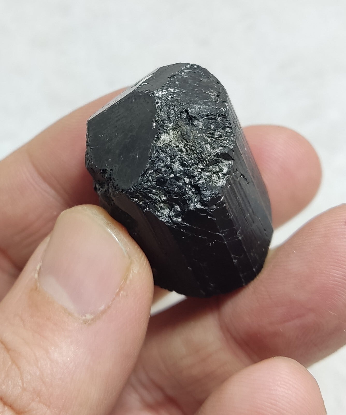 An amazing specimen of terminated black tourmaline 38 grams