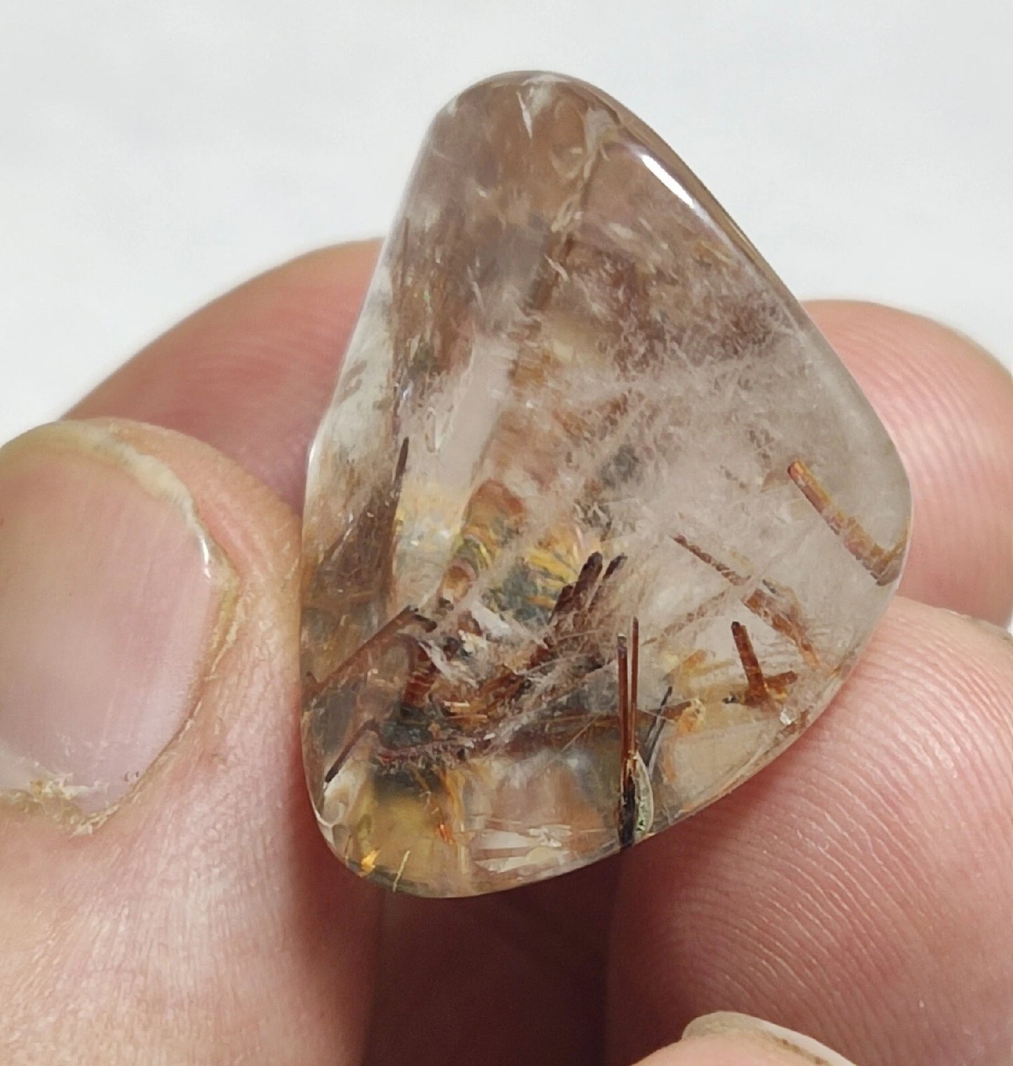 Rutiles quartz polished tumble 80 carats