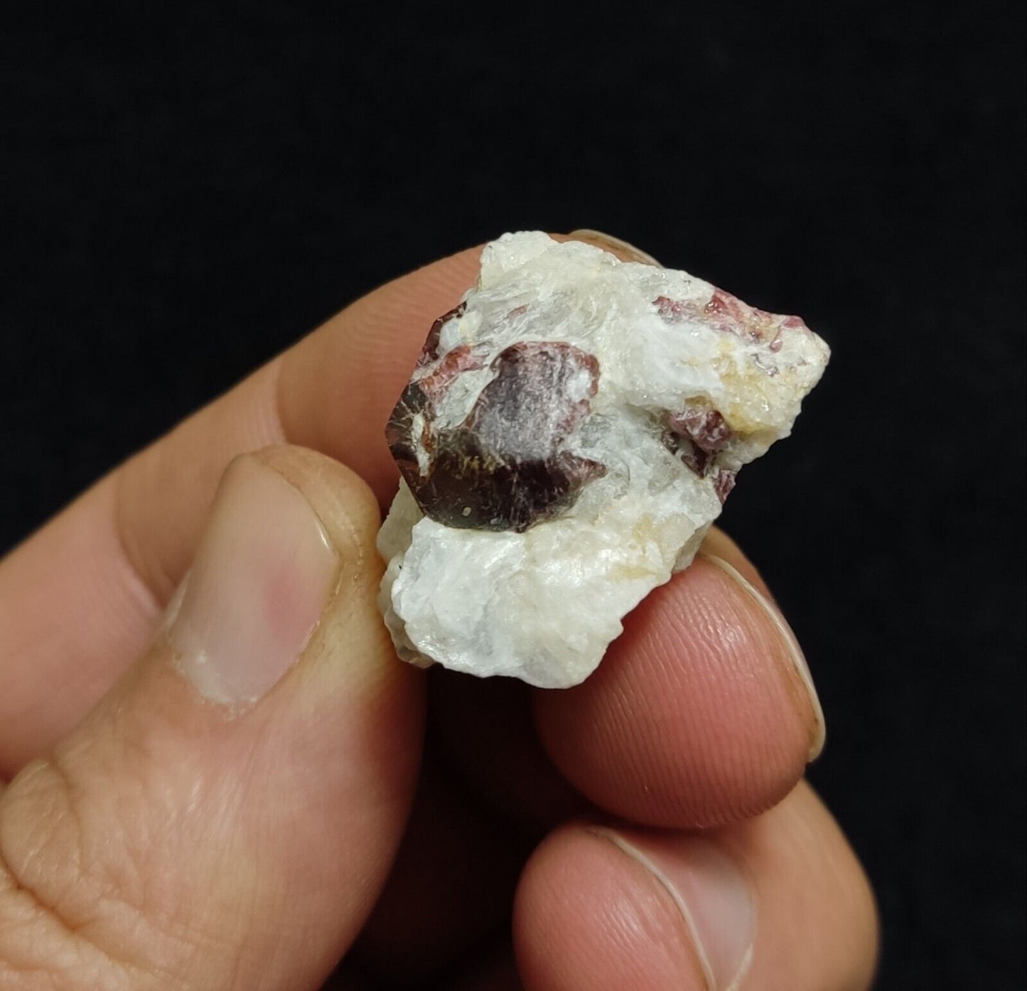 An aesthetic specimen of spessartine garnet on albite/feldspar 13 grams
