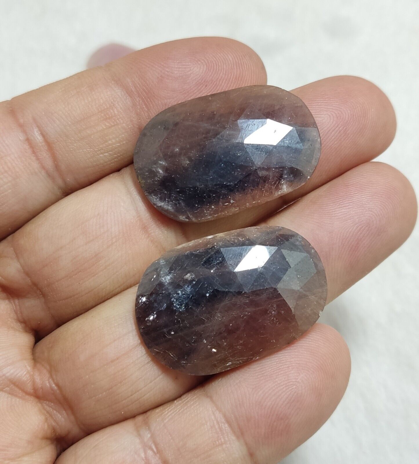 189 carats in weight, in 4 pairs, Total 8 gems, rose cut natural sapphires lot