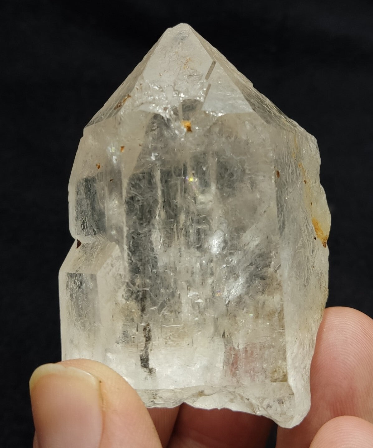 An Aesthetic specimen of quartz crystal specimen 167 grams