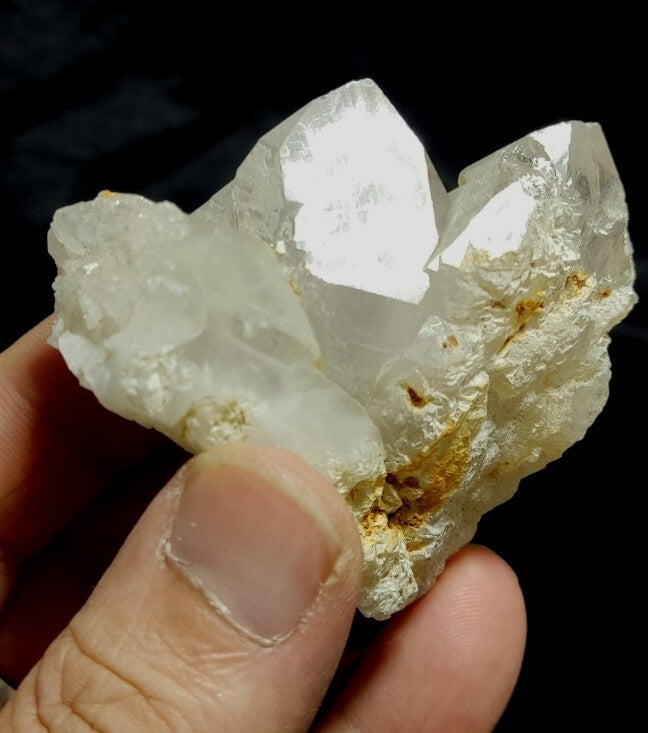 Natural Quartz 113 grams