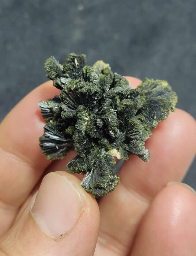 Natural Epidote Cluster 19 Grams.