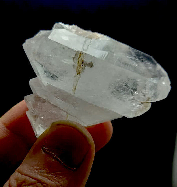 Feden Quartz Crystal 63 Grams