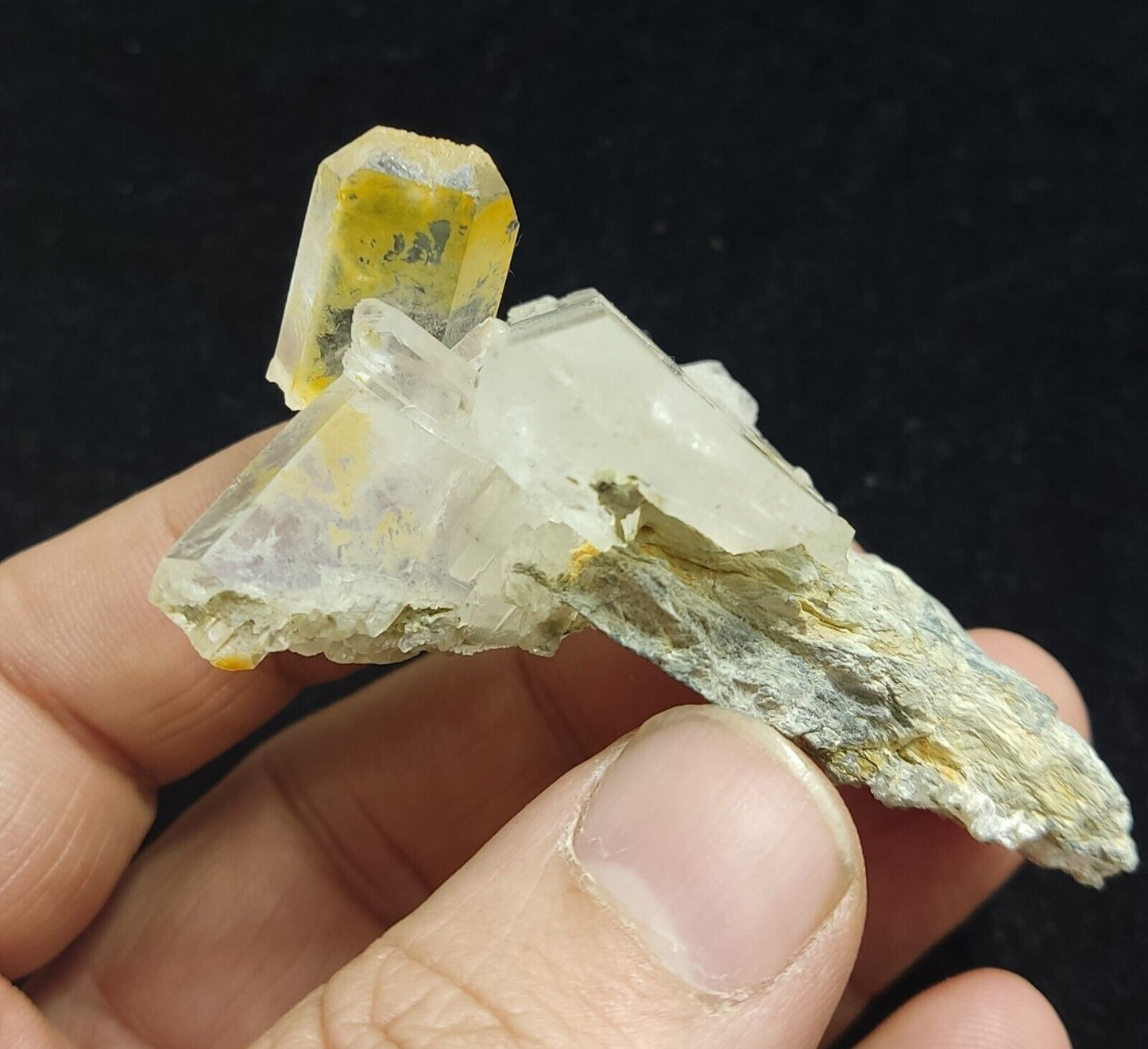 An Aesthetic Natural beautifully terminated Quartz specimen 57 grams