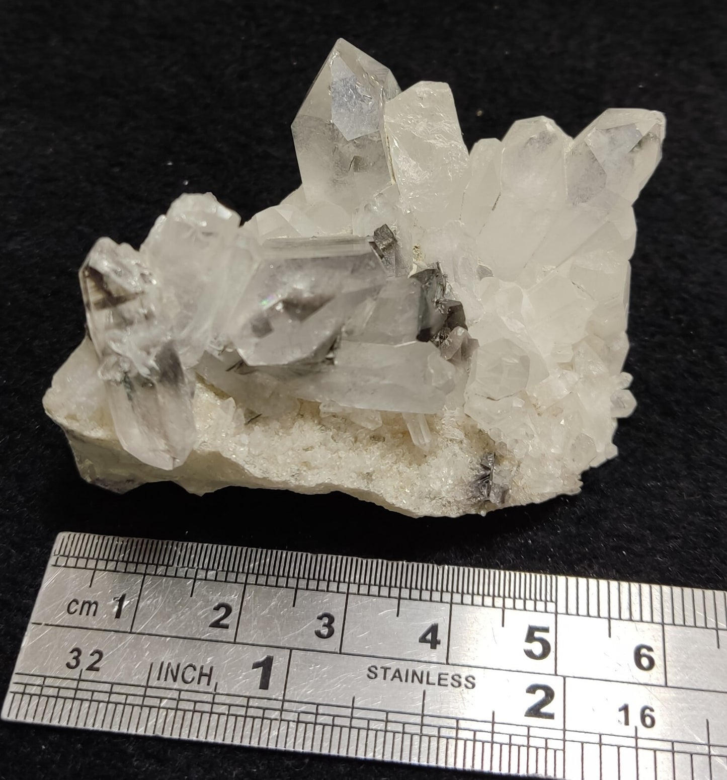 A very Aesthetic Natural terminated brookite Quartz cluster 84 grams