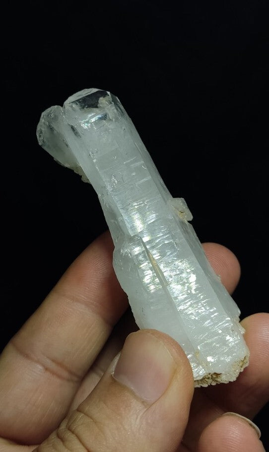 Faden Quartz crystal Double Terminated 78 grams