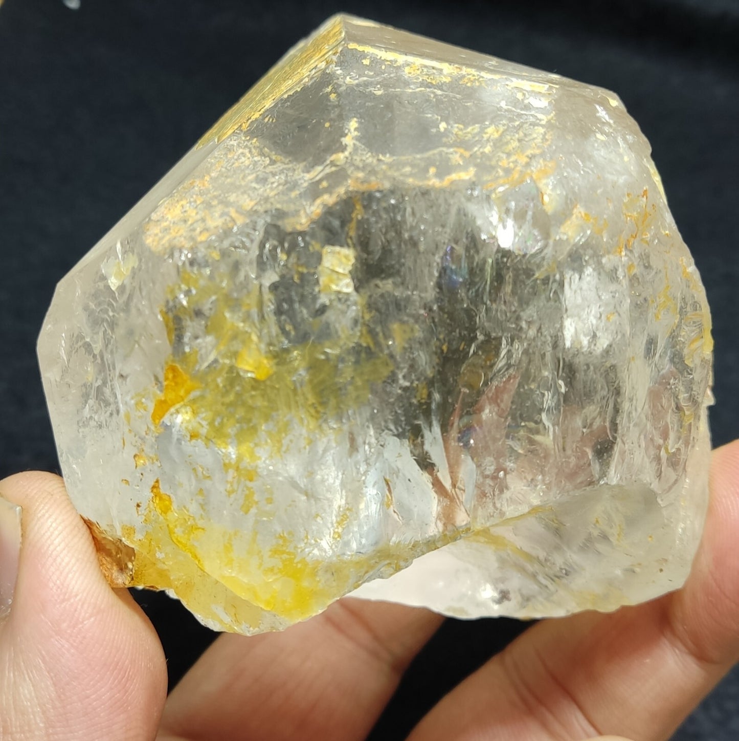 An Aesthetic terminated specimen of Quartz crystal 387 grams