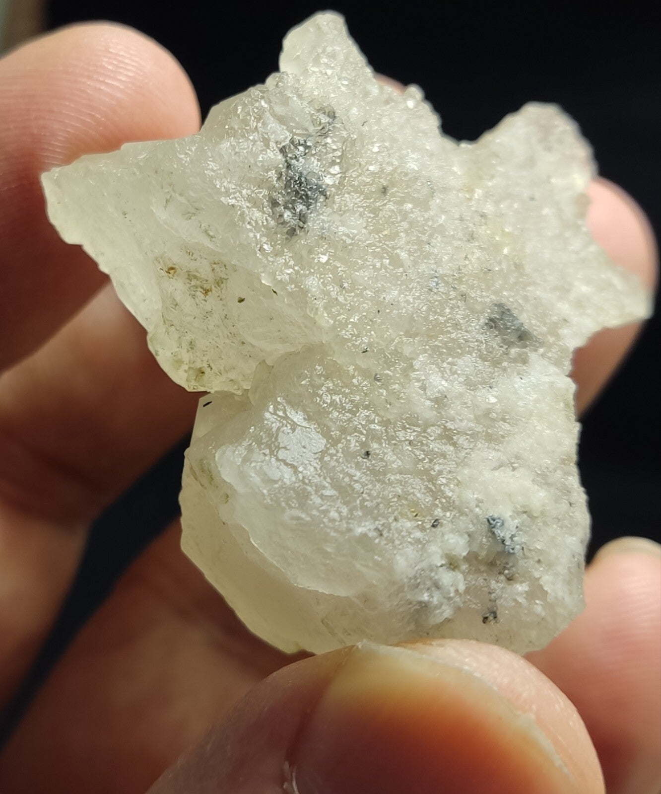 An Aesthetic Natural beautifully terminated gwindel Quartz specimen 47 grams