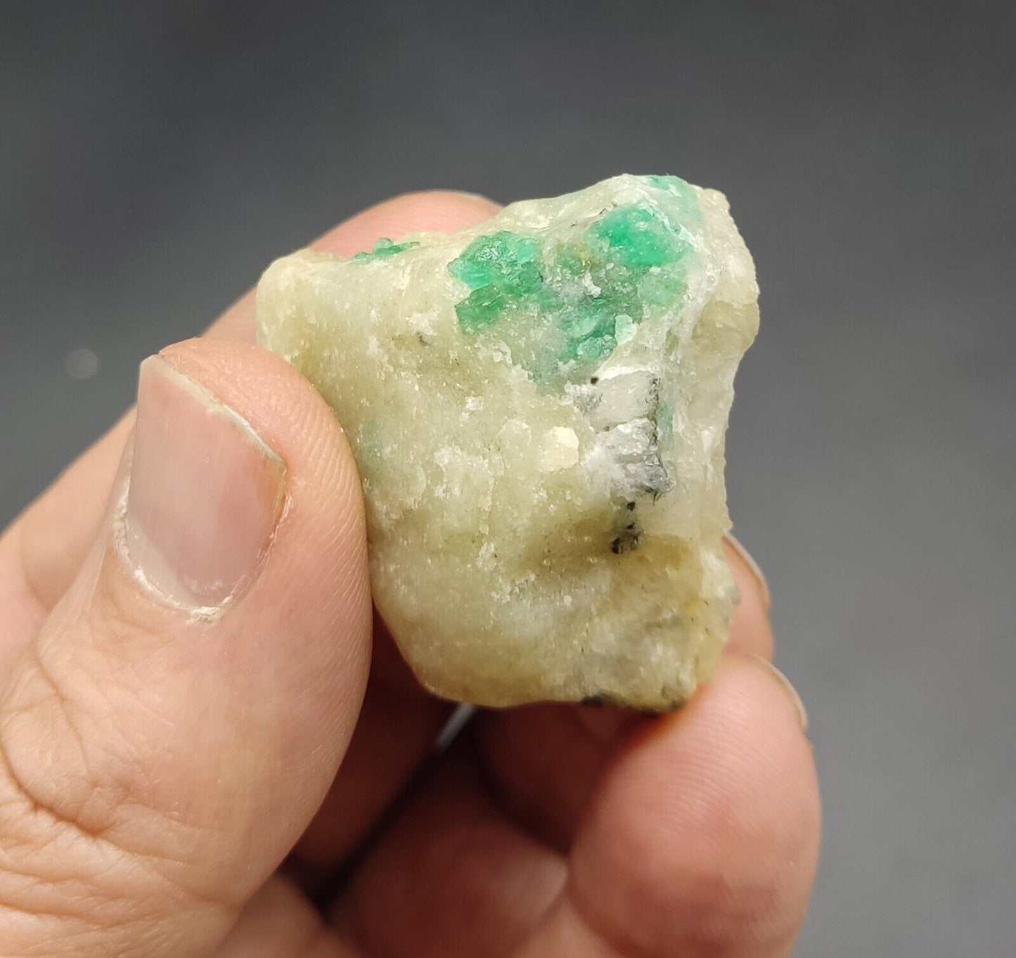 An Aesthetic miniature specimen of emerald in matrix 38 grams