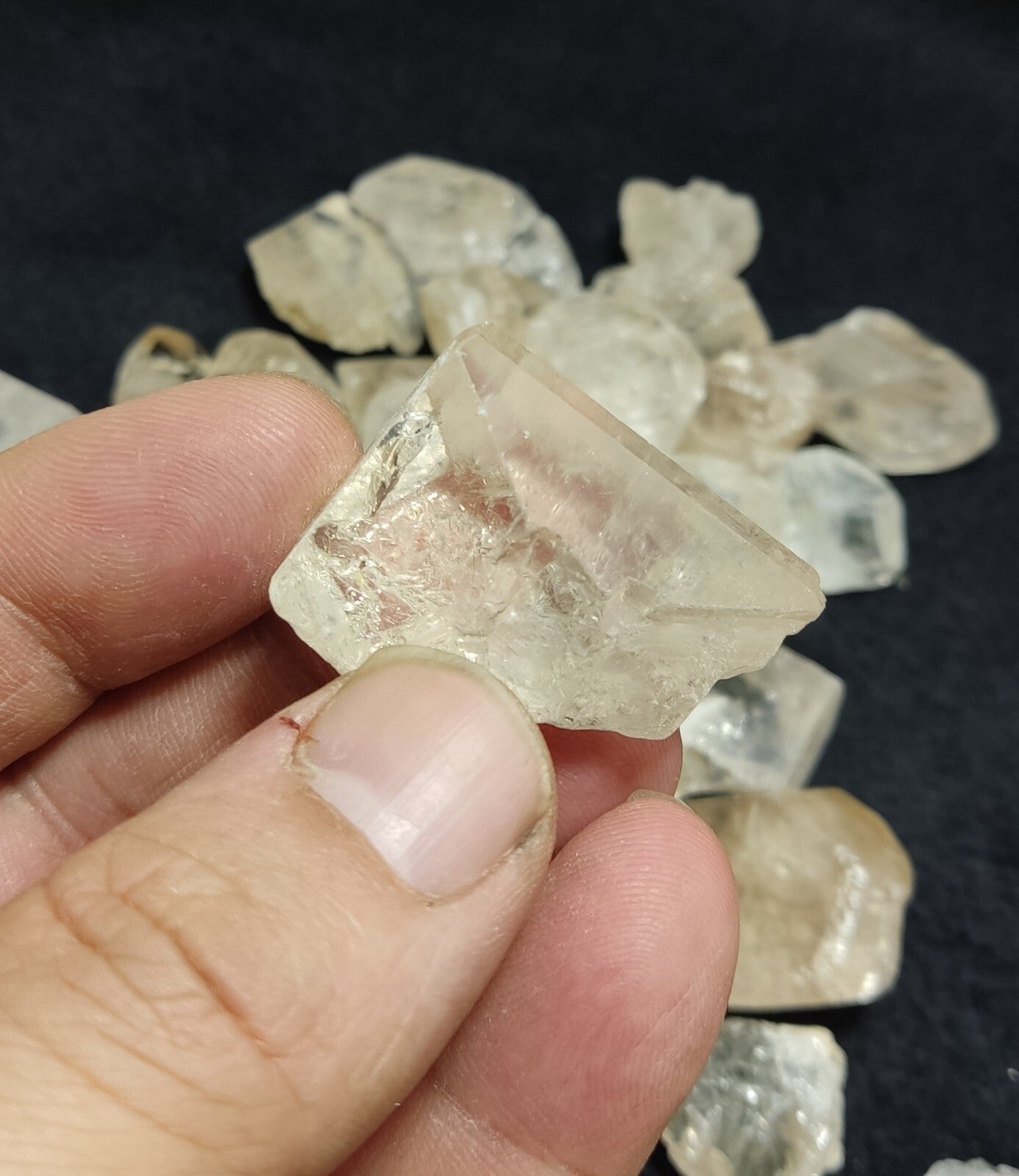 380 grams beautiful terminated Topaz crystals