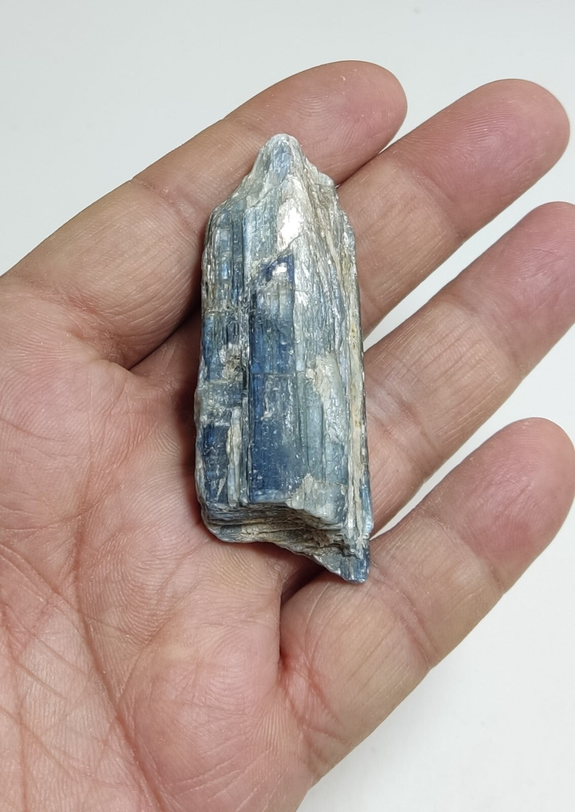 An Aesthetic specimen of blue kyanite crystal 45 grams
