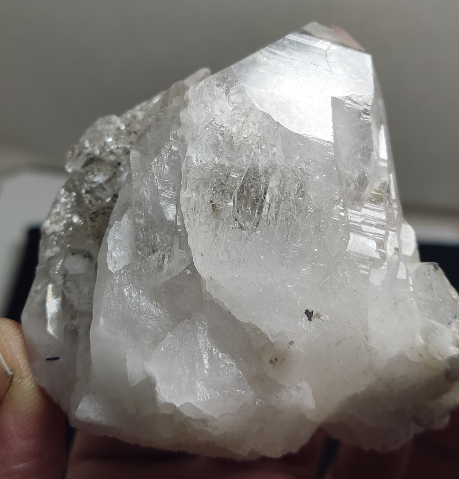 An Aesthetic terminated specimen of Quartz with mica 210 grams