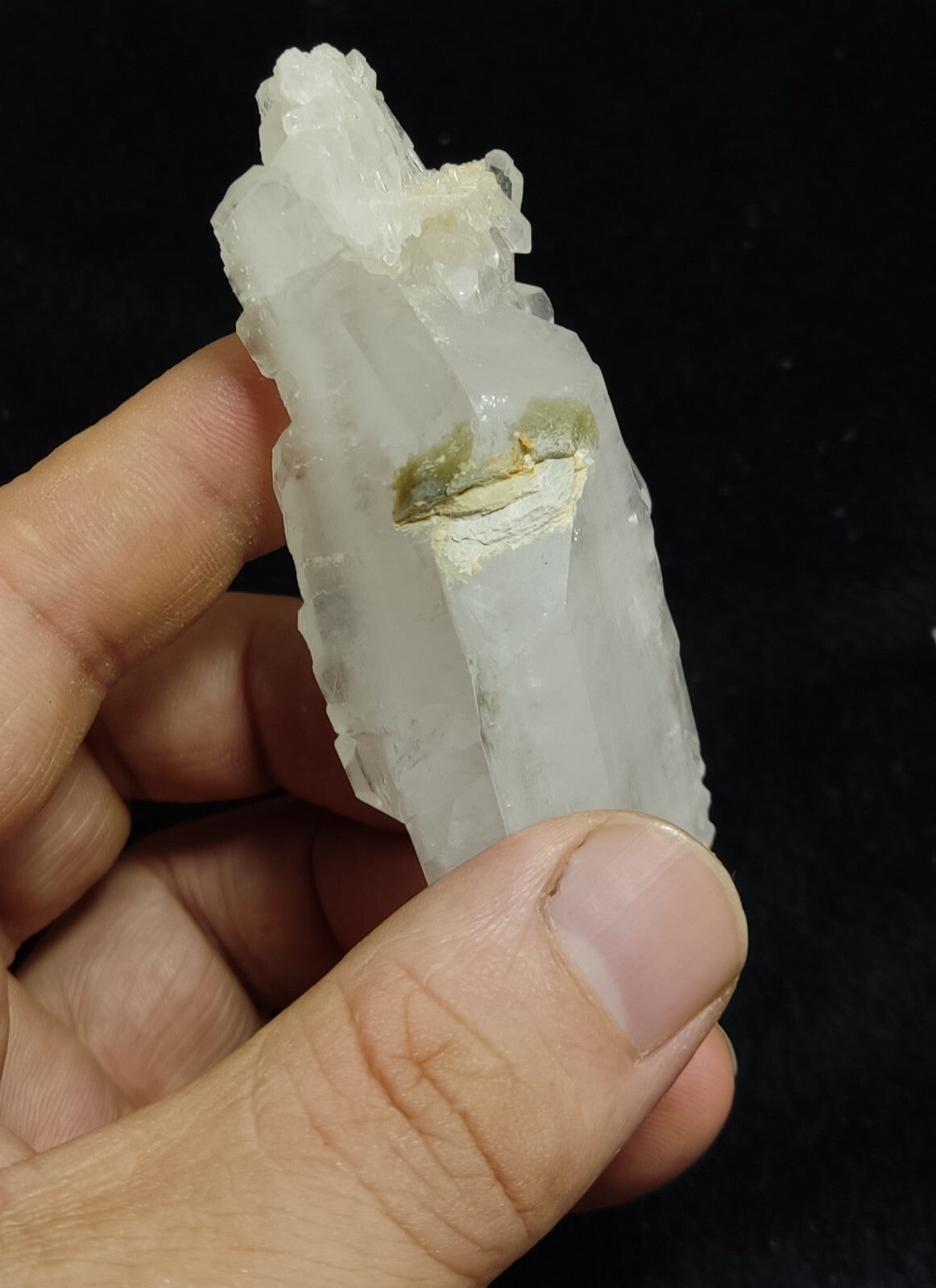 An Aesthetic Natural beautifully terminated faden Quartz specimen 120 grams