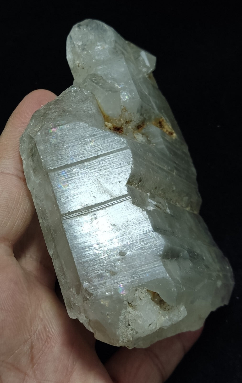 An Aesthetic terminated specimen of Quartz crystal 585 grams