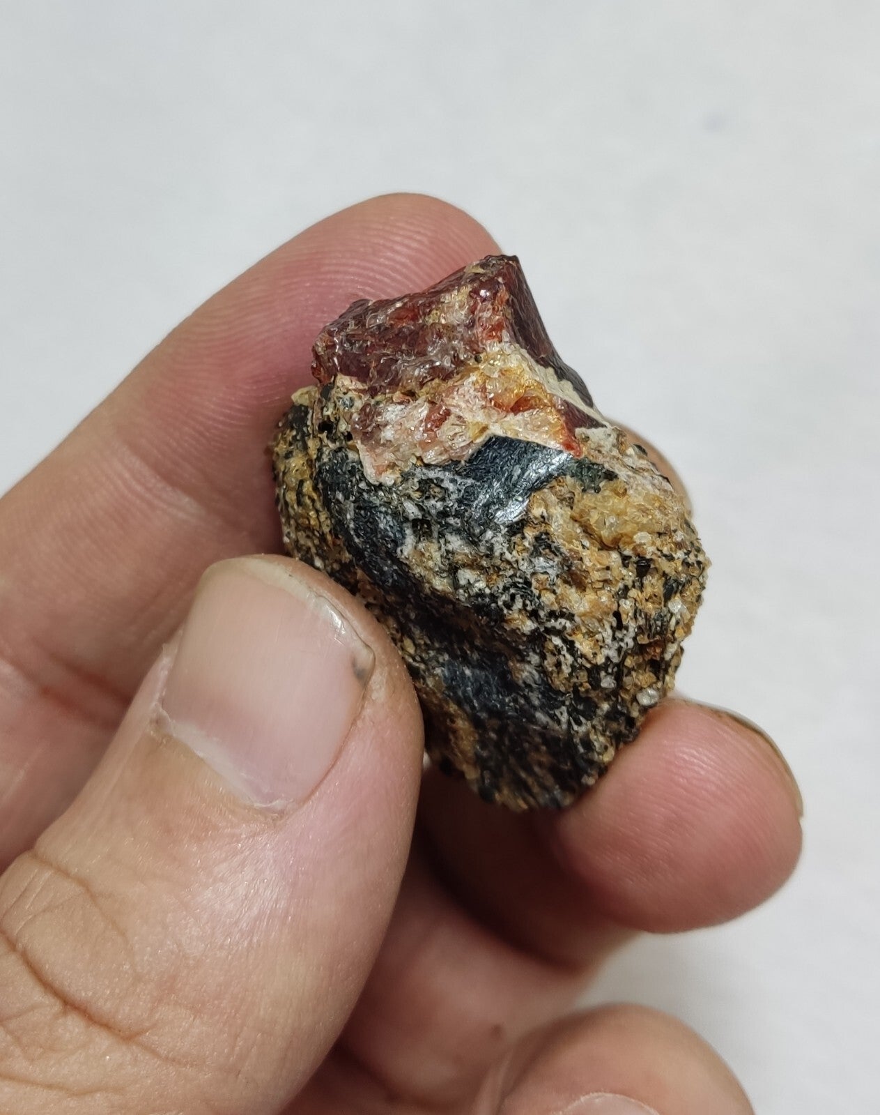 An Aesthetic specimen of zircon crytsal with biotite 29 grams