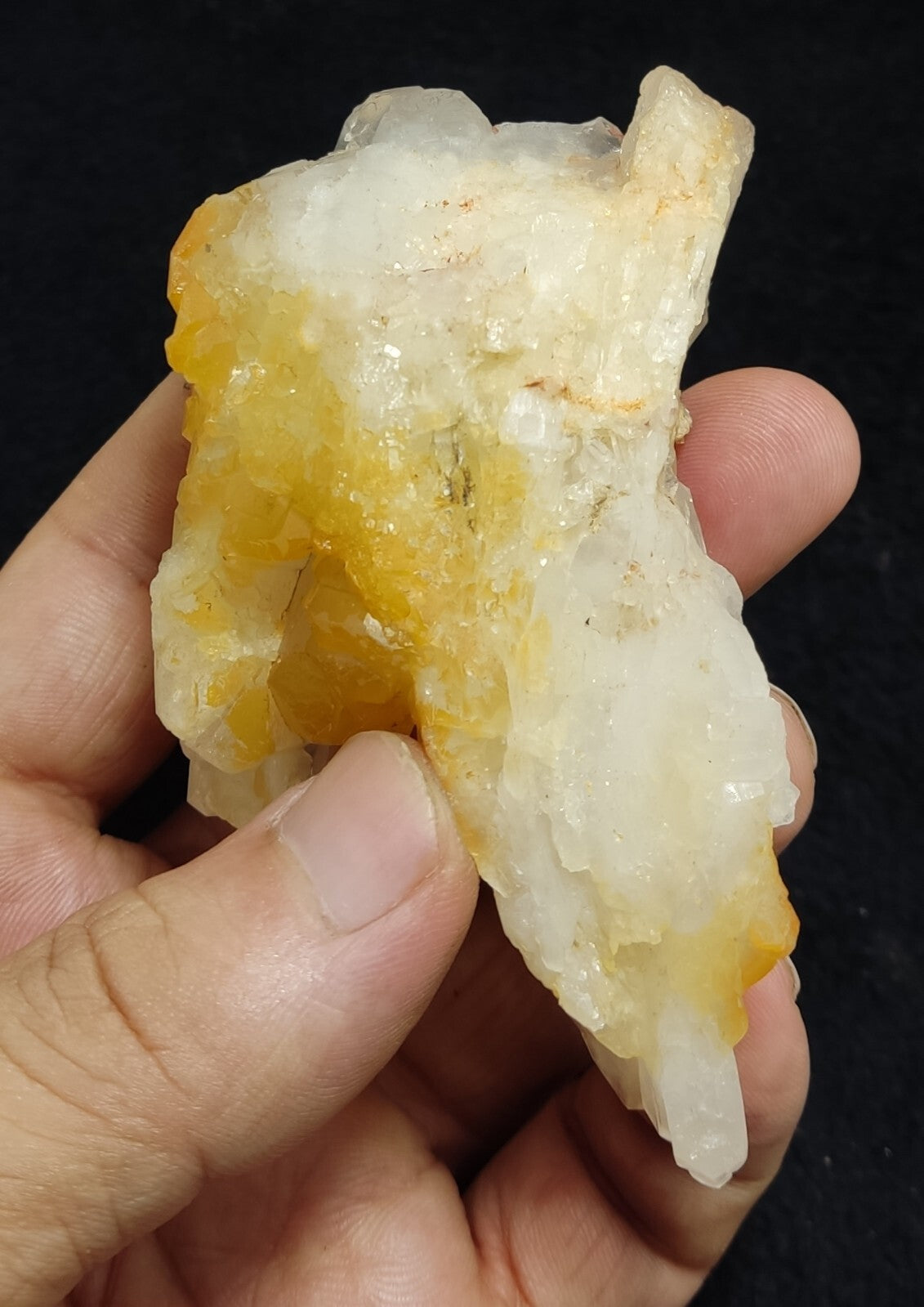 An Aesthetic terminated specimen of Quartz cluster 162 grams