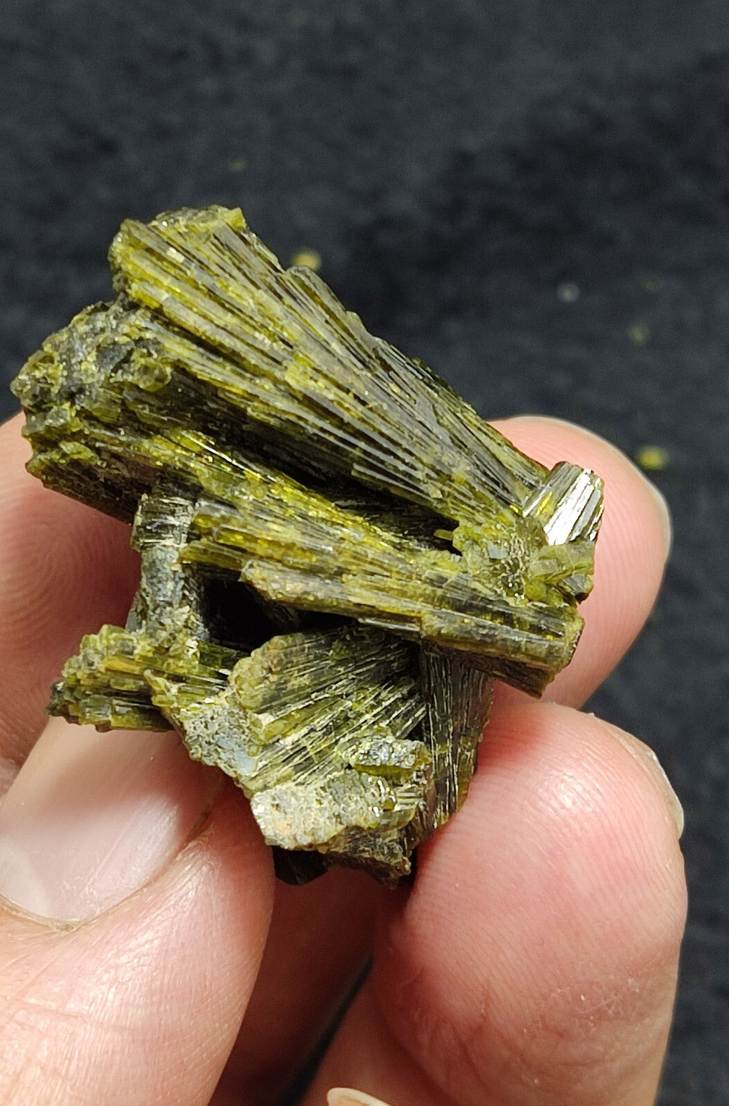 A very Aesthetic Natural beautifully terminated epidote specimen 20 grams