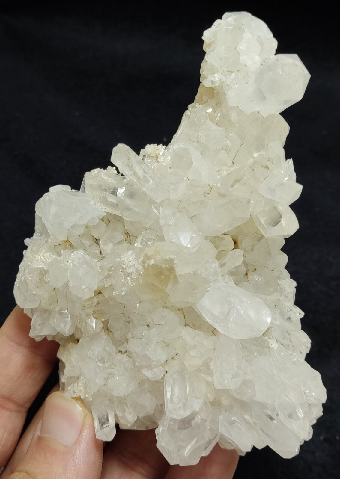 An Aesthetic terminated specimen of Quartz cluster 262 grams