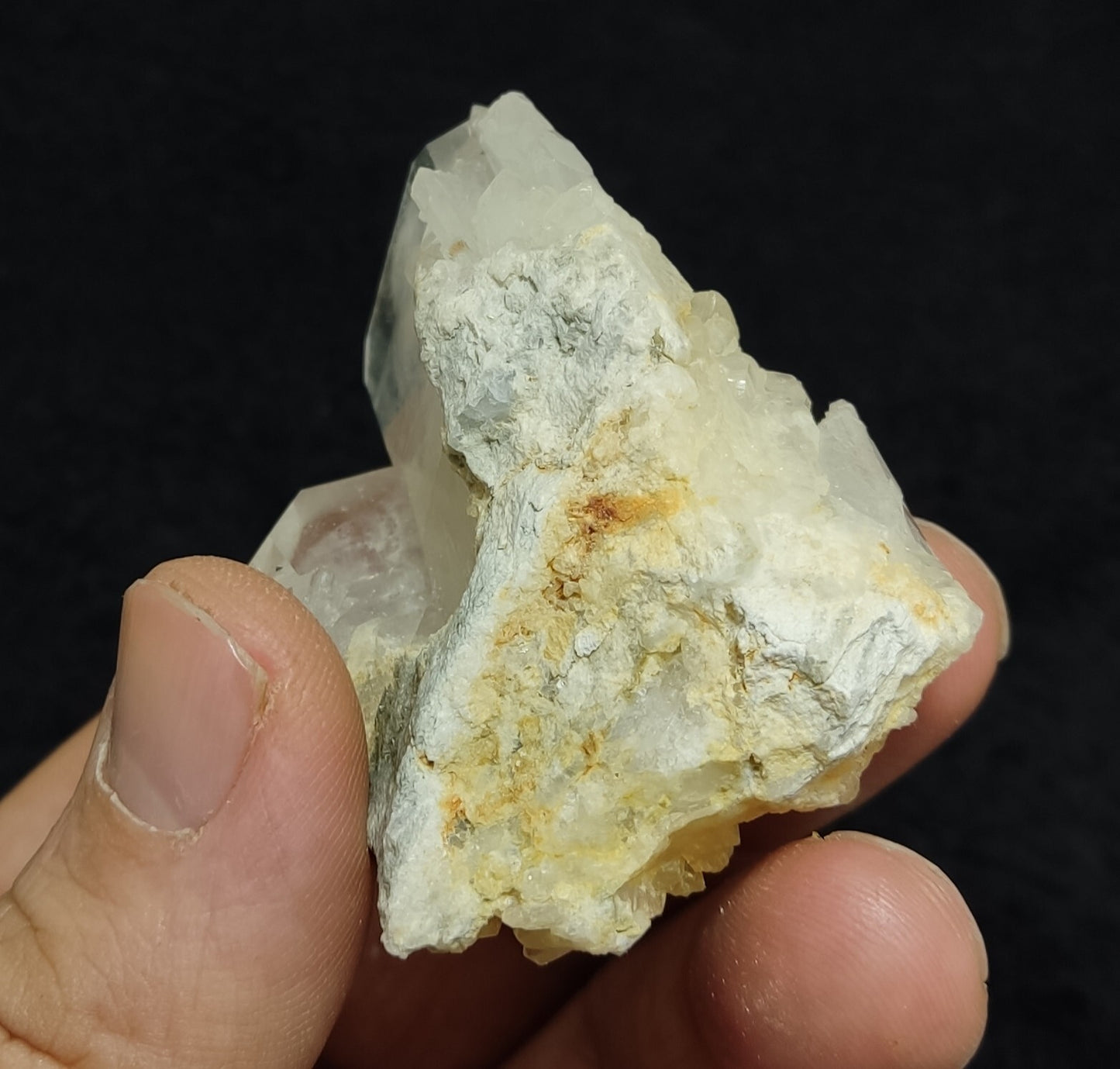 An Aesthetic Natural Faden Quartz specimen 63 grams