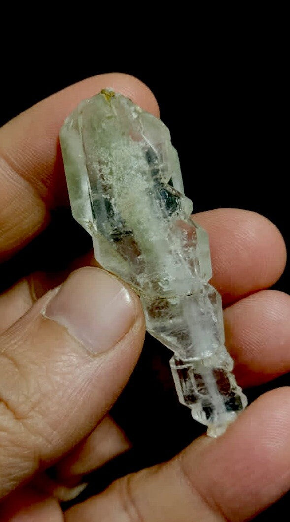 Fully Terminated Faden  Quartz with Chloride  Inclusions 12 Grams.