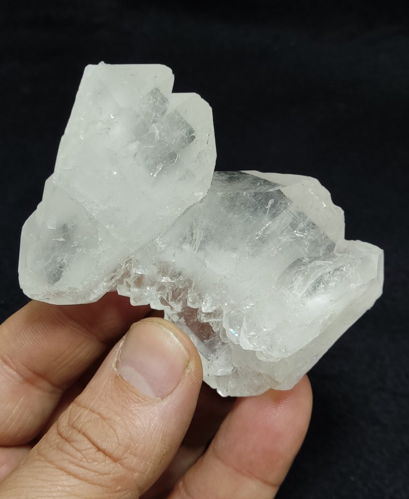 An Aesthetic terminated specimen of faden Quartz cluster 109 grams