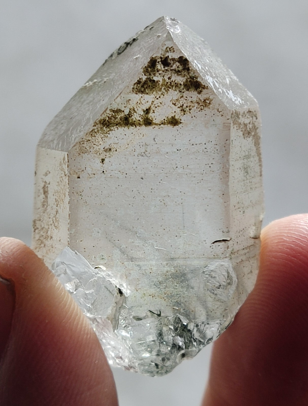 An Aesthetic terminated Quartz crystal 26 grams