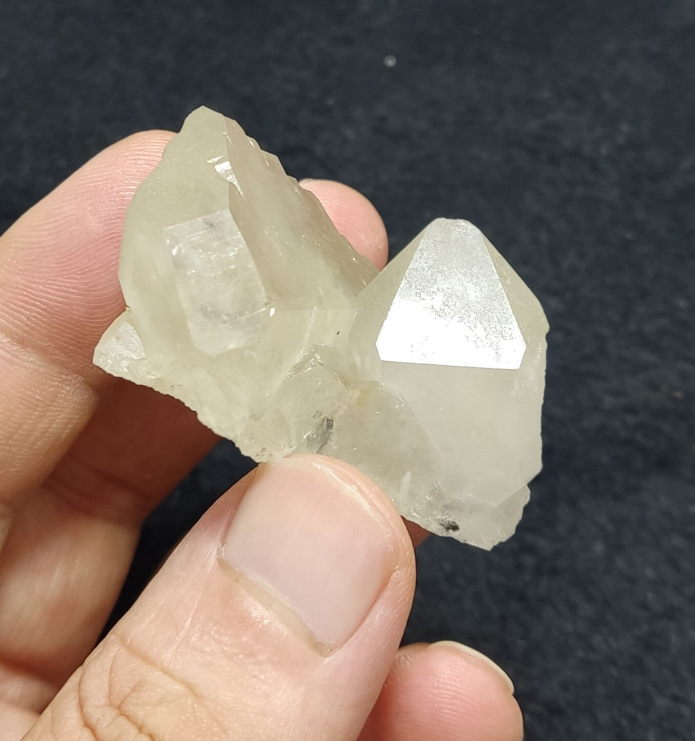 An Aesthetic Natural beautifully terminated gwindel Quartz specimen 47 grams