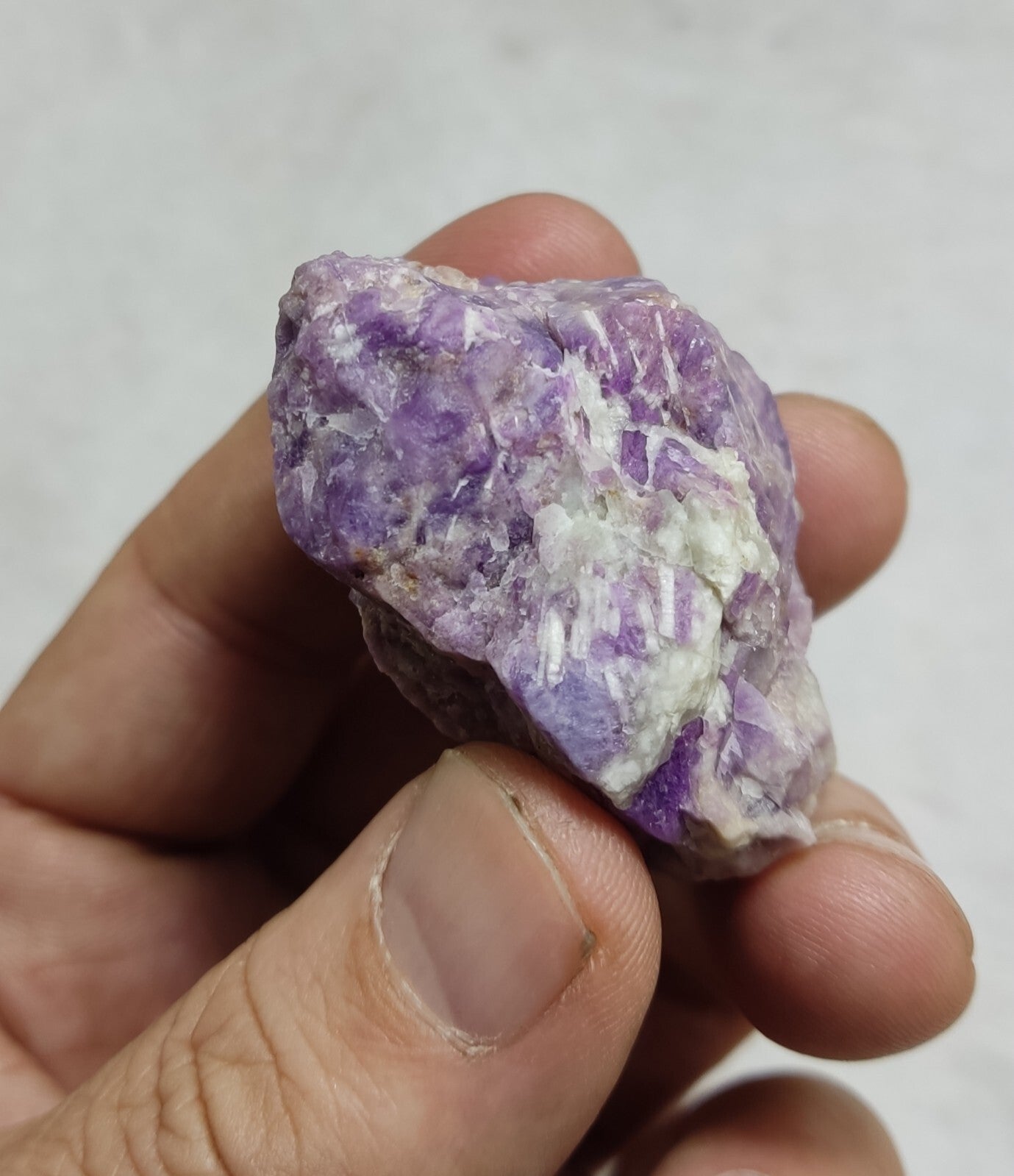 An amazing specimen of fluorescent rough hackmanite chunk 51 grams