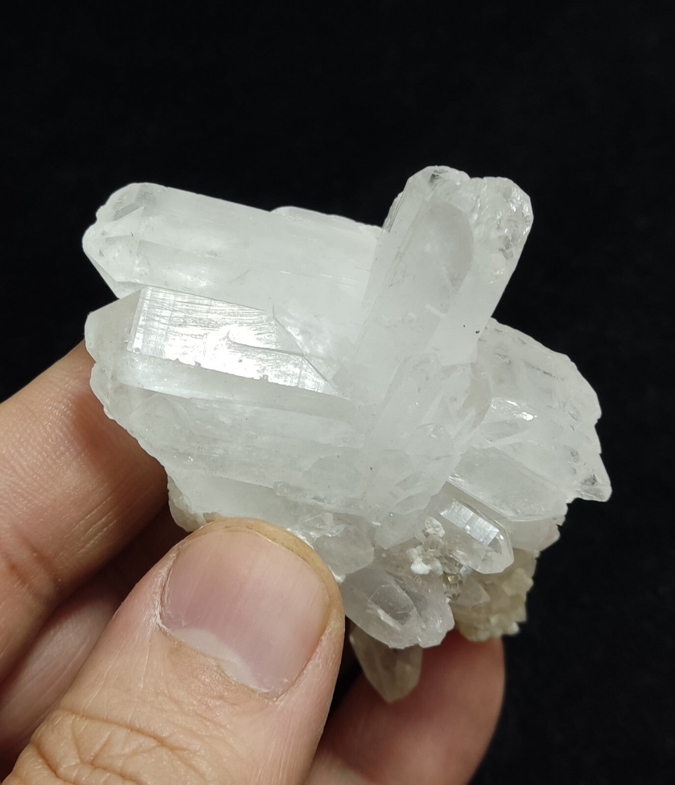An Aesthetic terminated Quartz cluster 81 grams