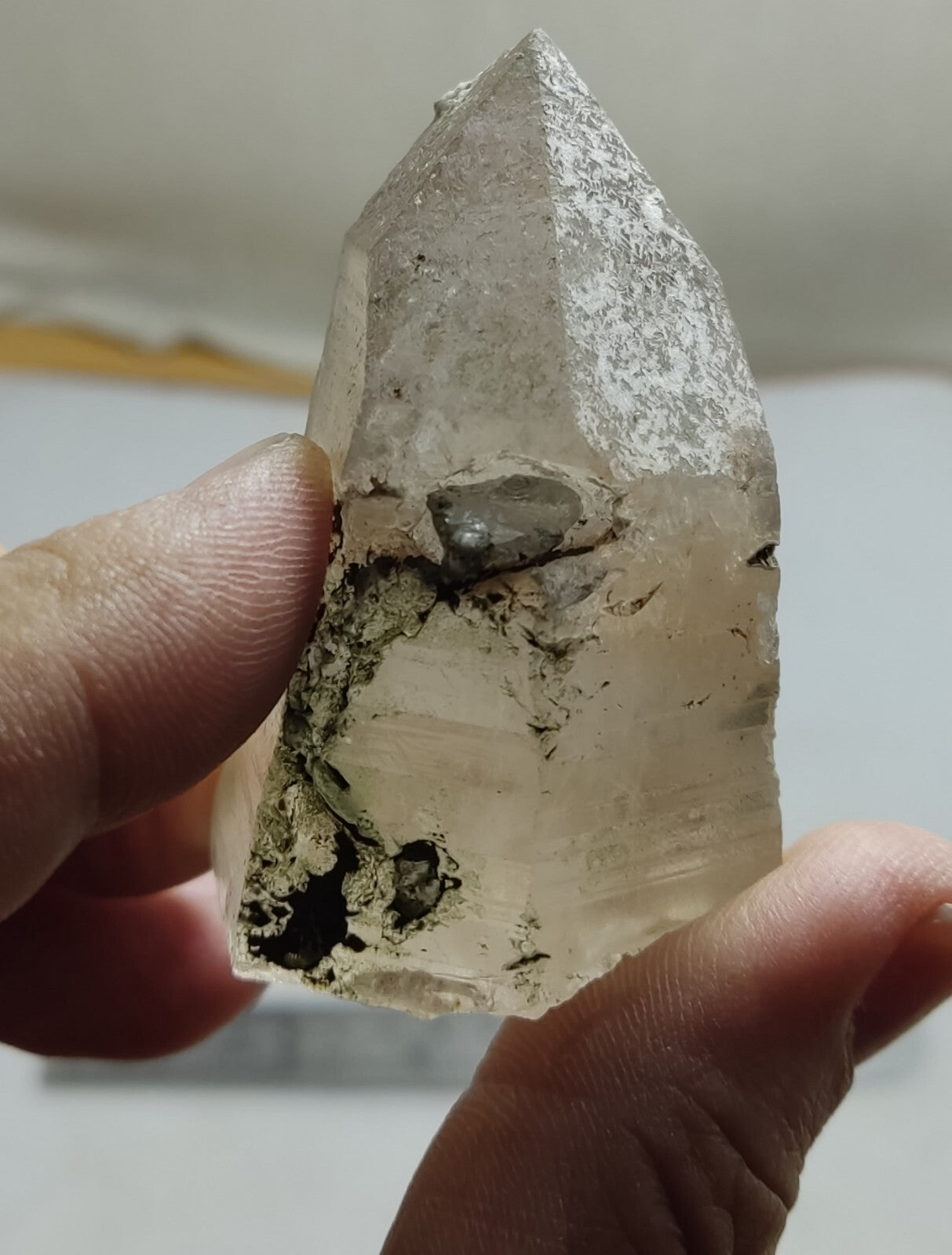 An Aesthetic Natural terminated quartz crystal 100 grams