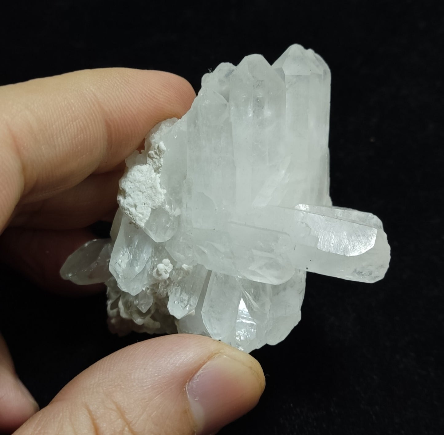 An Aesthetic terminated Quartz cluster 81 grams