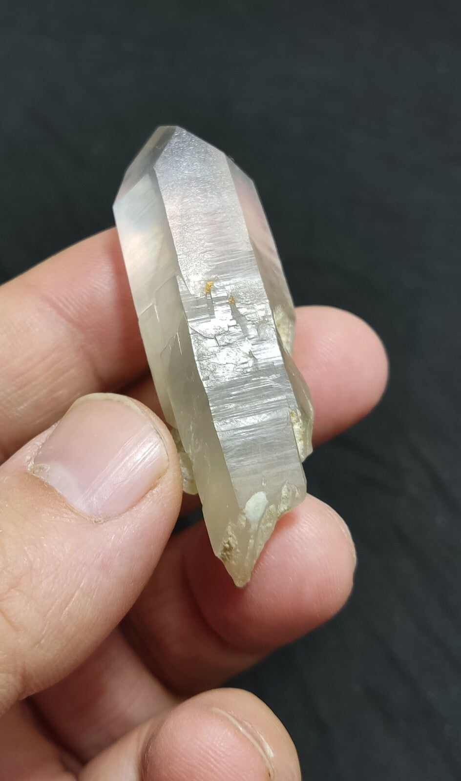 An amazing specimen of terminated Quartz crystal with unique inclusions 30 grams