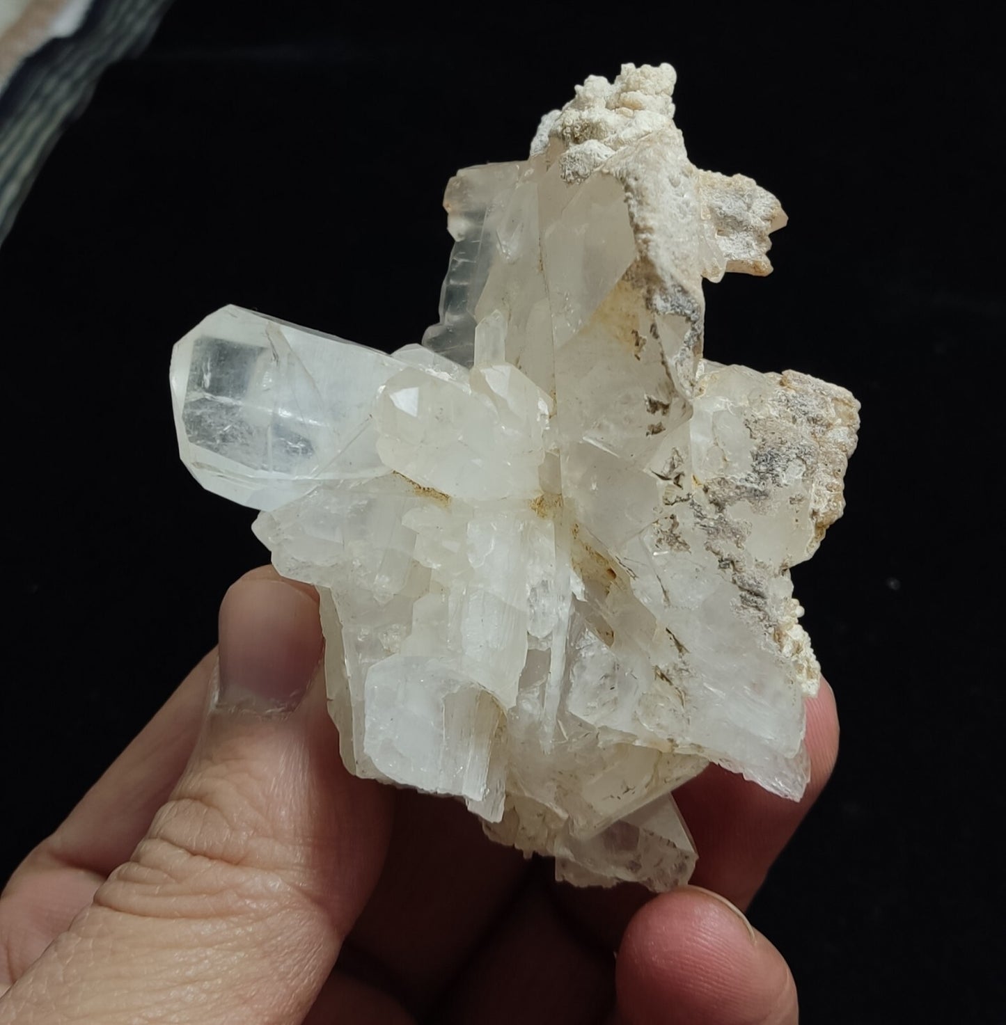 An Aesthetic terminated Quartz cluster 155 grams