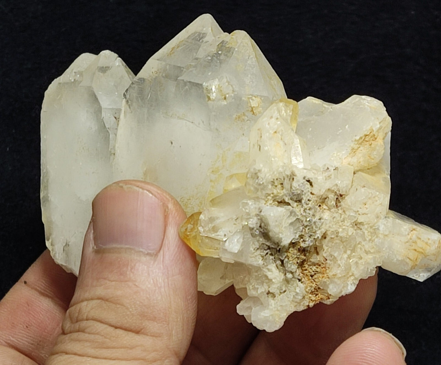 An Aesthetic terminated specimen of Quartz cluster 188 grams