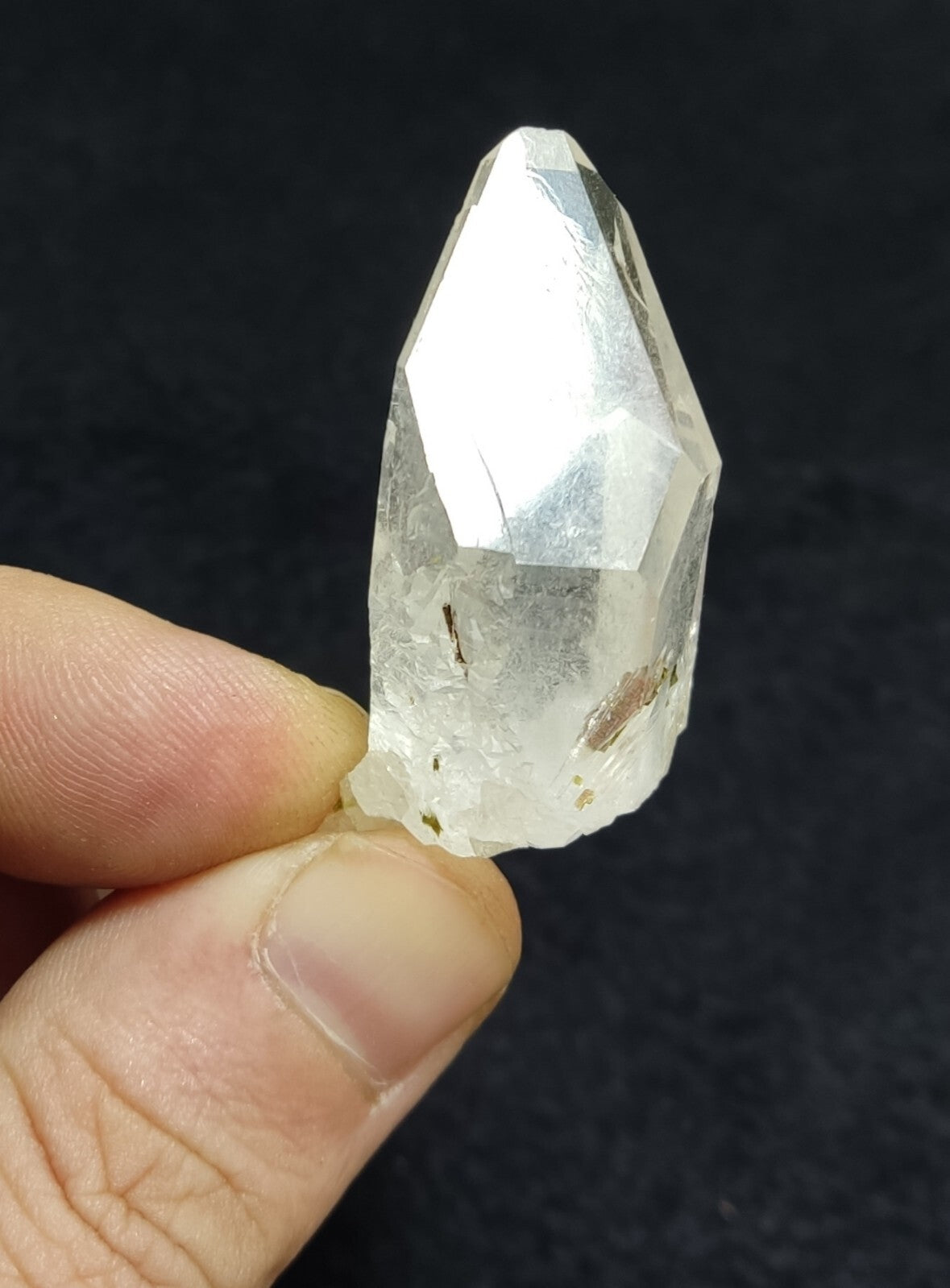 An Aesthetic terminated clear quartz with some epidote inclusions 20 grams