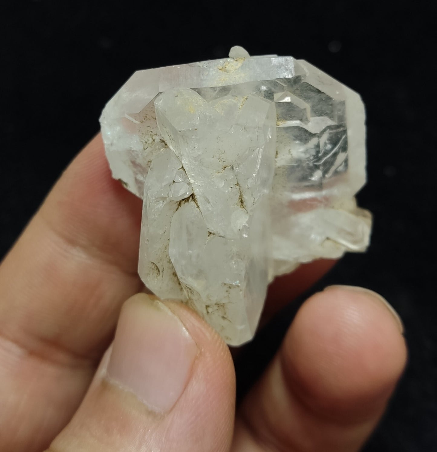 An Aesthetic specimen of faden quartz 34 grams