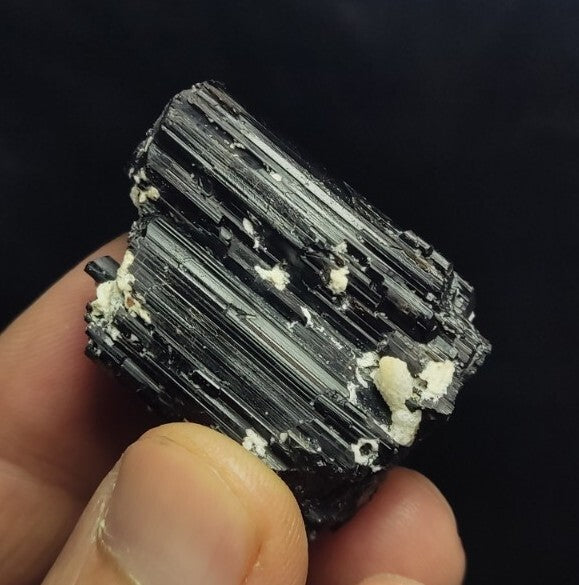 Natural twin Black Tourmalines Crystals 33 grams