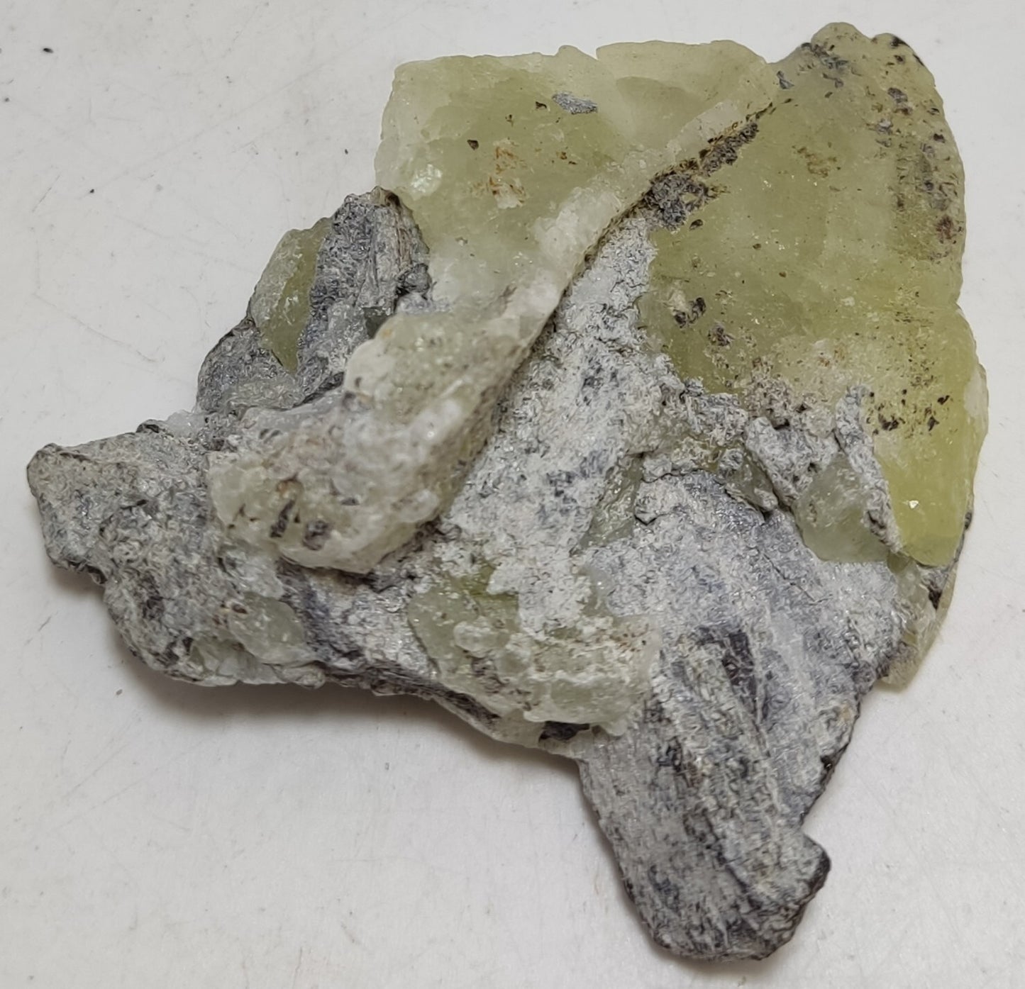 An Aesthetic Natural specimen of brucite with chromite 35 grams