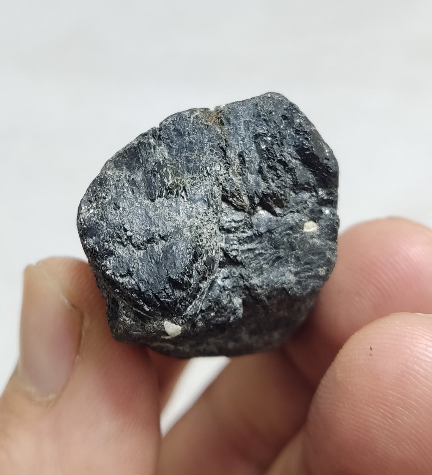 An amazing specimen of terminated black tourmaline 66 grams