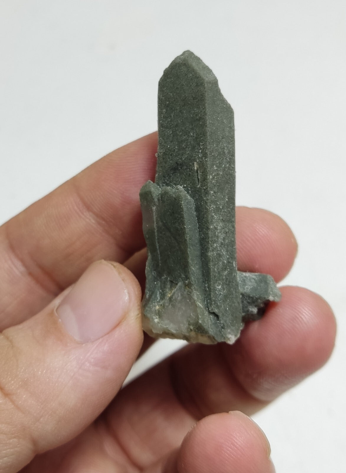 An Aesthetic Natural beautifully terminated Chlorite Quartz crystal 17 grams