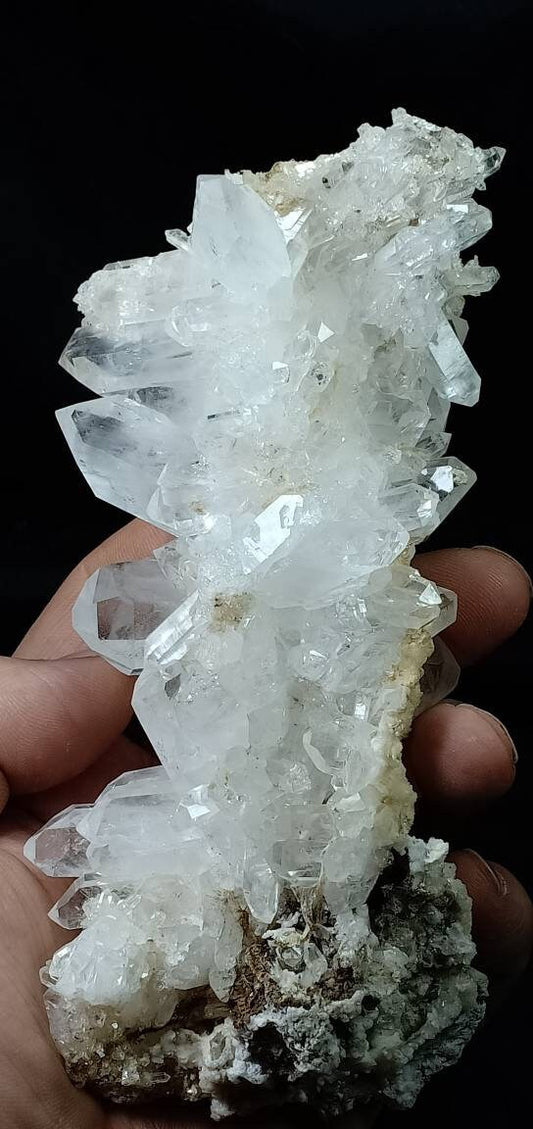 Quartz crystals Cluster 400 grams