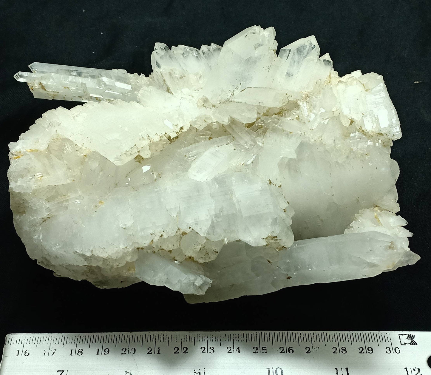 Single beautiful aesthetic Large Faden Quartz Crystal 1140 grams
