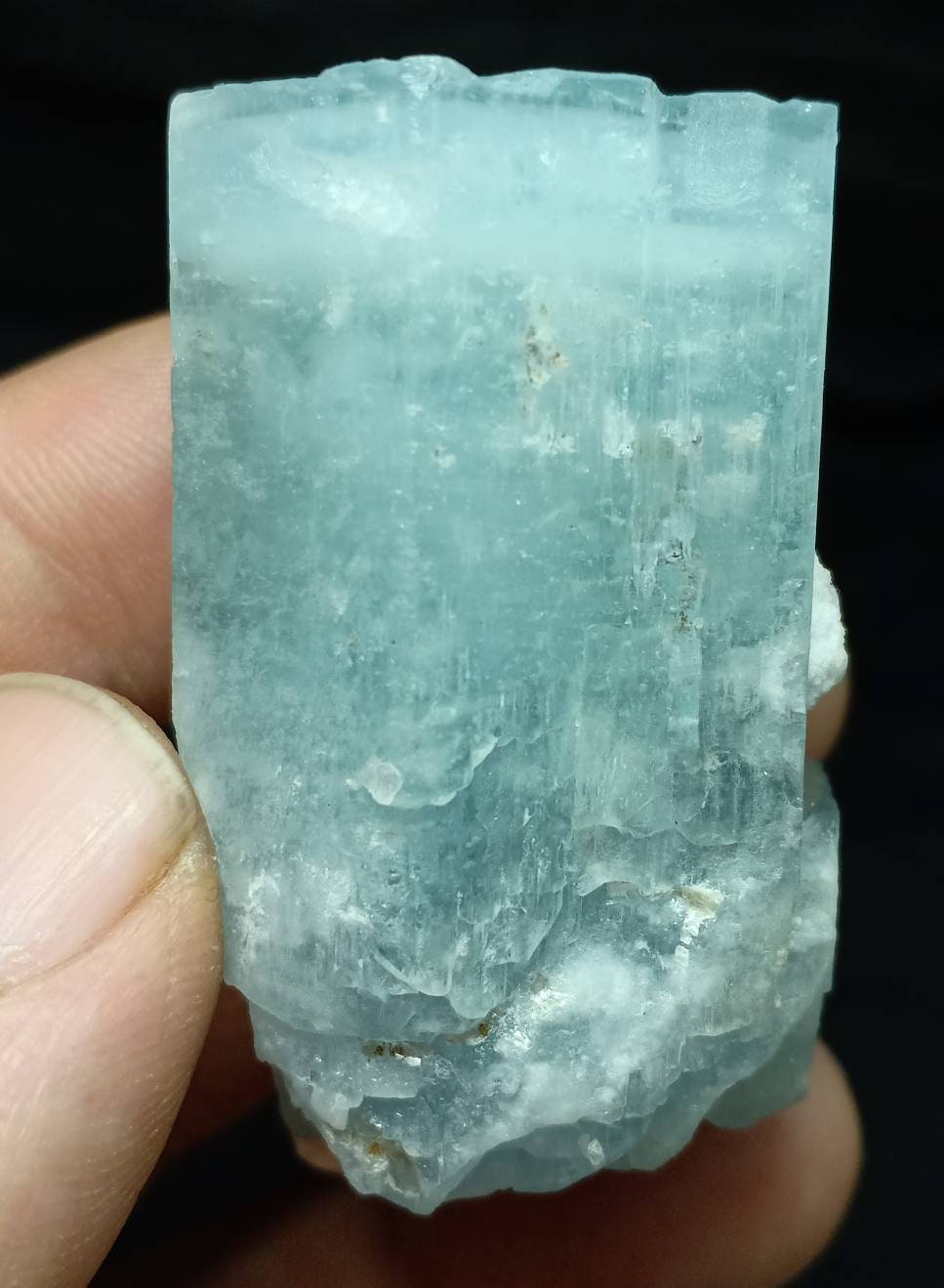 Single beautiful Afghanistan Aquamarine Crystal with amazing color and natural terminations 71 grams