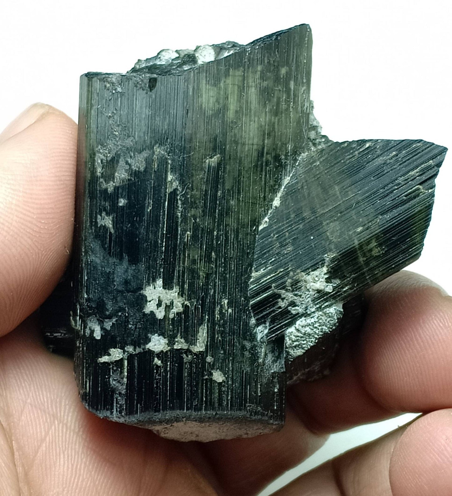 Single Tourmaline crystals cluster with Green color and chatoyant effects indicting cat's eye 150 grams