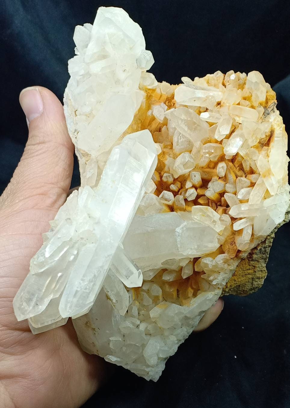 Quartz crystals cluster cabinet specimen 960 grams