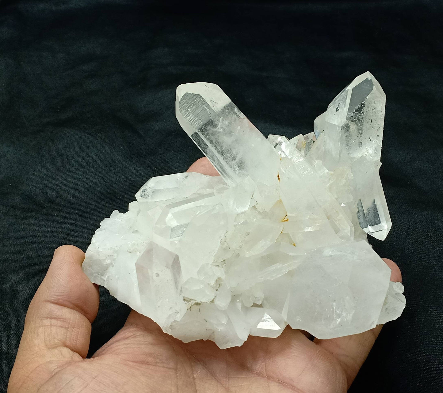 An amazing Quartz Crystals cluster with multiple Terminated Quartz Crystals 552 grams