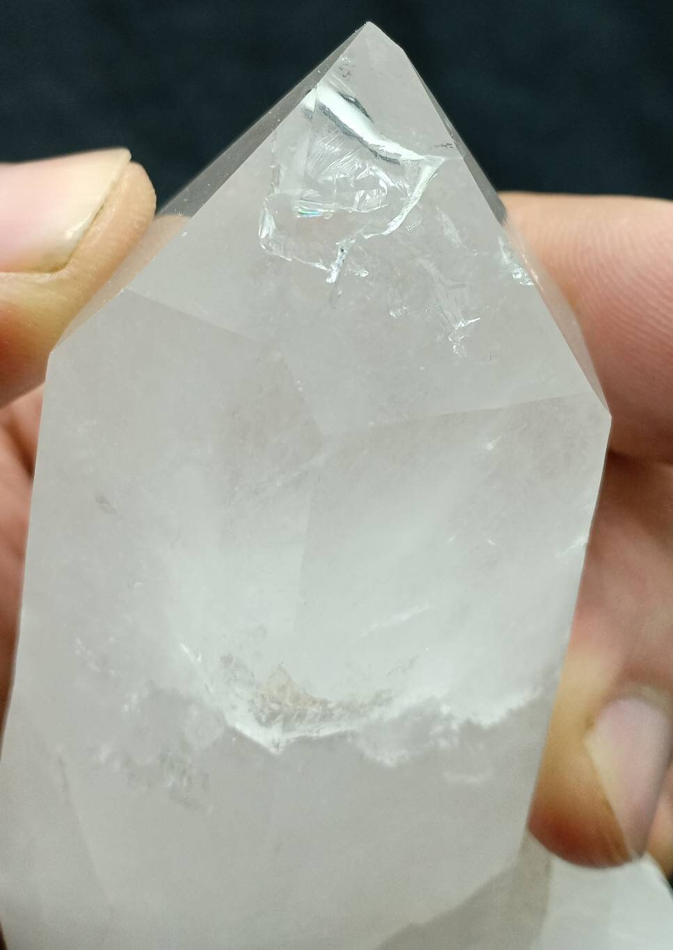 Natural Quartz Crystal self standing 323 grams