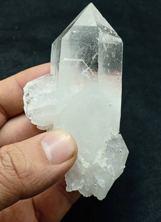 An amazing Quartz Crystal 166 grams