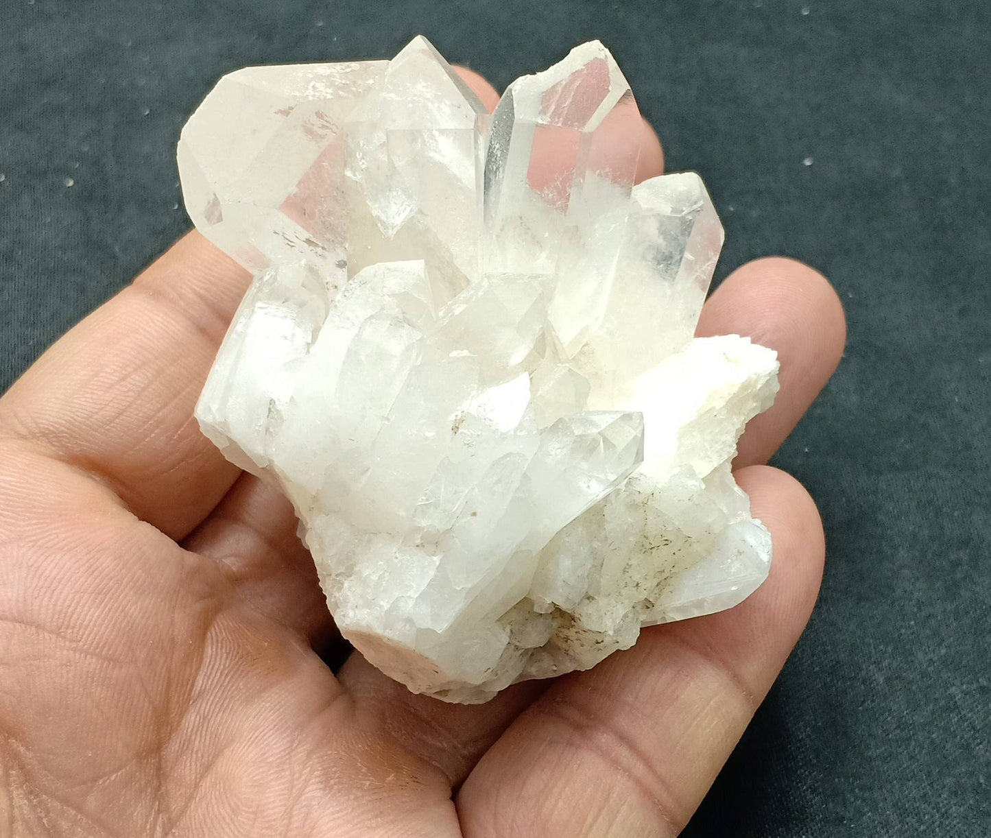 An amazing aesthetic specimen of Terminated quartz Crystals cluster 180 grams